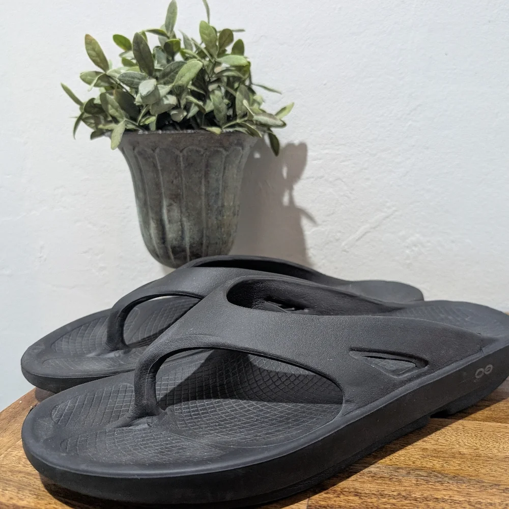 OOFOS Sport Recovery Sandals Flip Flops Comfort Cushy Blk Mens‎ Size 16